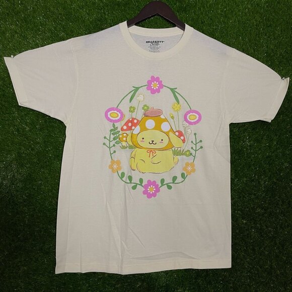 Hello Kitty Tops - Hello Kitty and Friends Cartoon Graphic T-shirt size XL